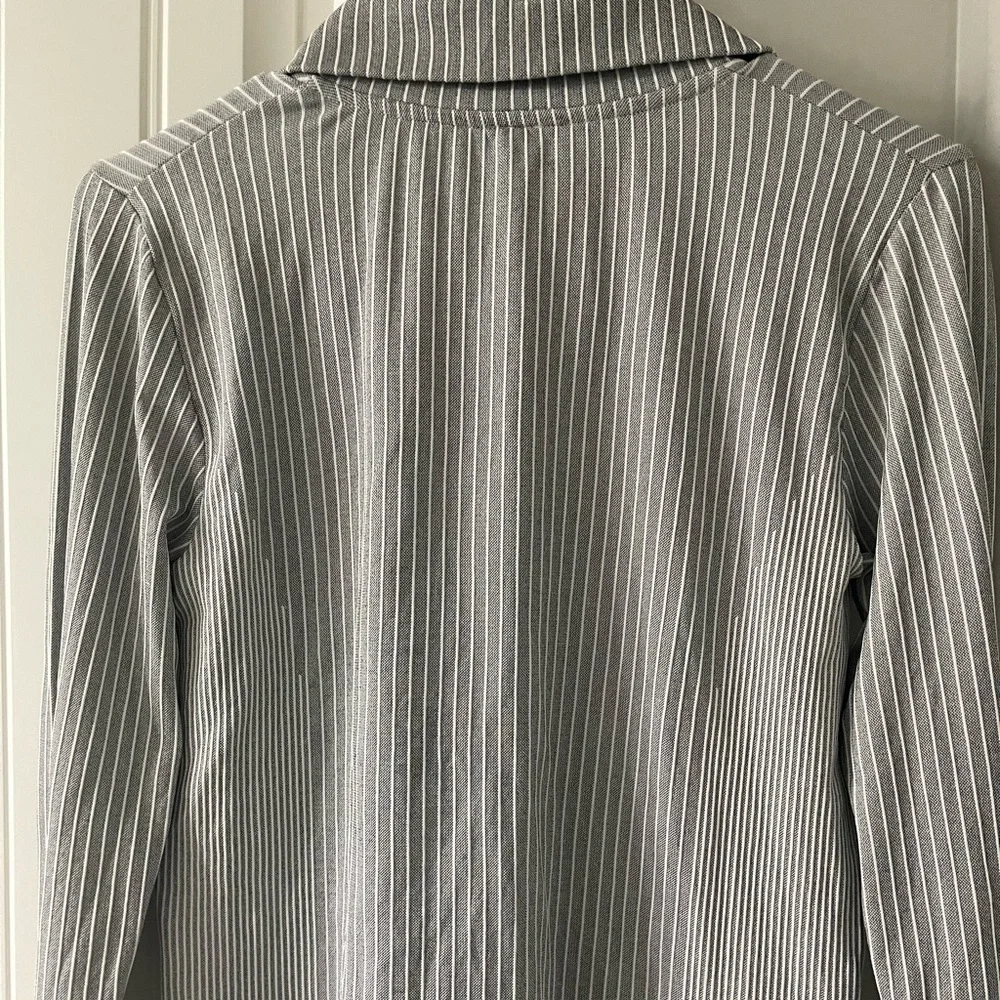 Striped Gray Long Sleeve Shirt - Picture 3 of 4